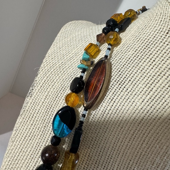 Beautiful 24” Double Strand Necklace with a 4” extender. (D-S) - Picture 2 of 6